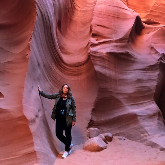 ⚡️Meet Me, Priscilla ⚡️ - Picture 6 of 8